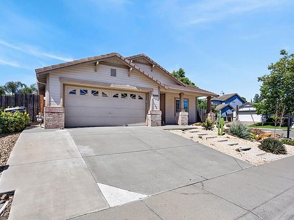 2nd image of 9209 Parducci Way