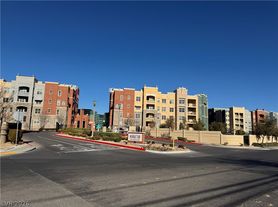 44 E Serene Ave, Las Vegas, NV