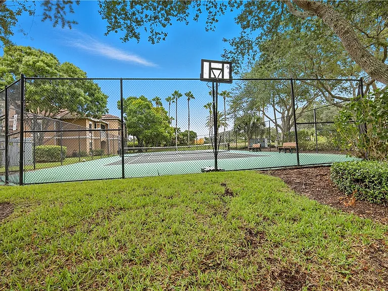 5095 Fairways Cir #I111 — Photo 16