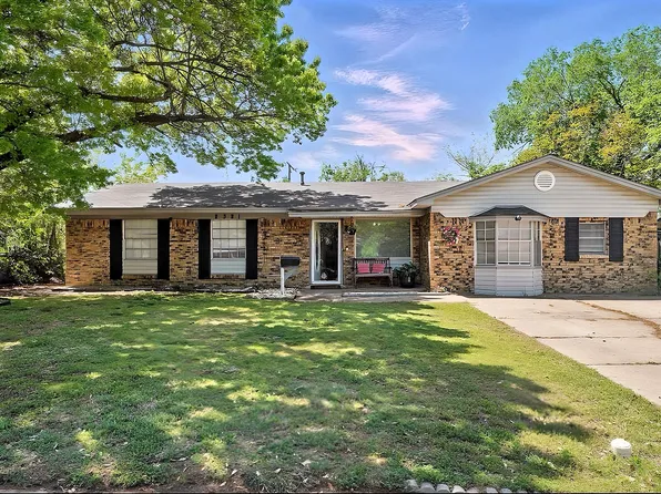 2321 Arcady Ln, Lancaster, TX 75134