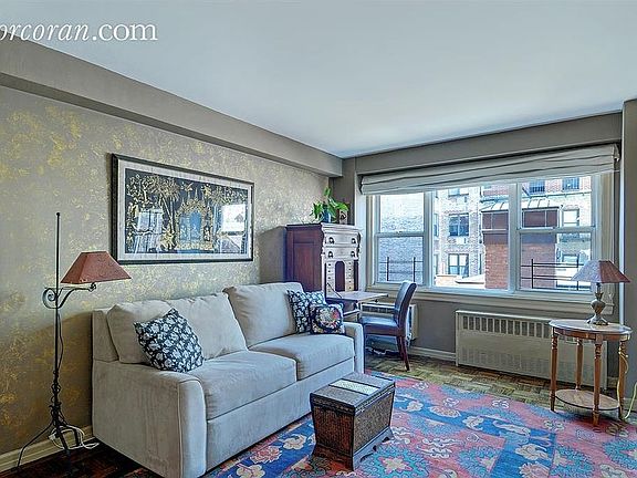 4th image of 18 Charlton St Unit 5C