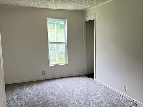 4th image of 1008 Boone St