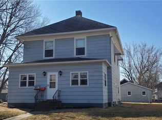 515 Warford St, Perry, IA 50220