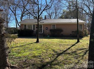 401 N Woodland Dr, Lancaster, SC 29720