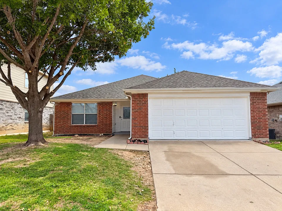 8409 Shallow Creek Dr