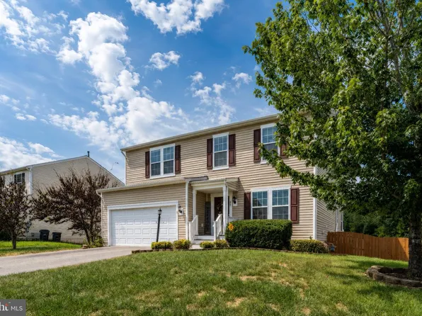 26 Hopkins Branch Way, Fredericksburg, VA 22406