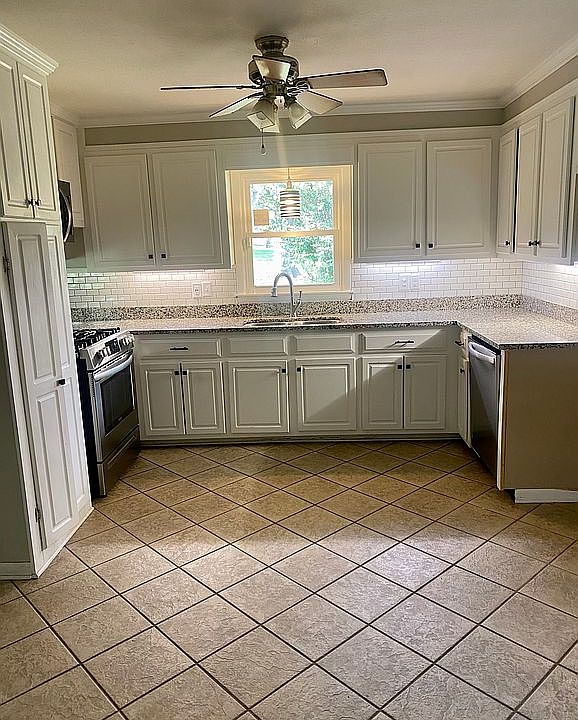 1172 Lakeshire Dr, Tupelo, MS 38804 Zillow