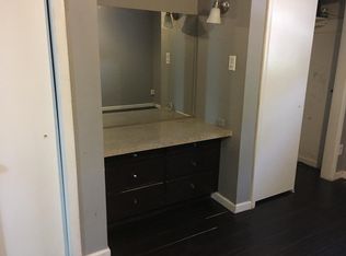 116 N Warren St APT 10, Burleson, TX 76028