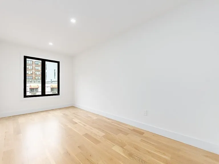 110 McKibbin St #2 — Photo 13