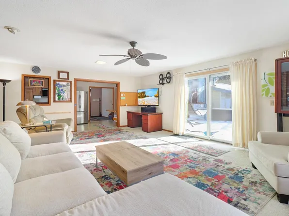 3407 Emerald Dr, White Bear Lake, MN 55110