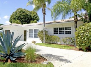 2031 Pleasant Dr, North Palm Beach, FL 33408