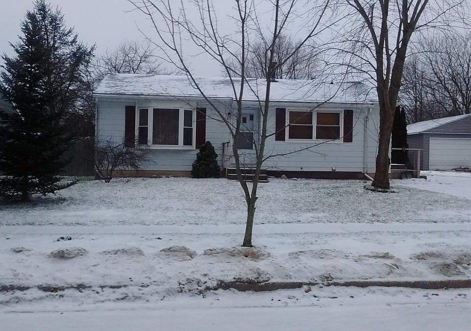 1st image of 301 Elizabeth Dean Dr SE