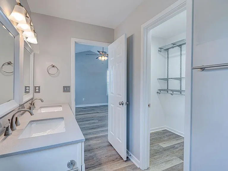 305 Hixon Pl — Photo 35