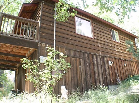 4th image of 205 Hillside Dr