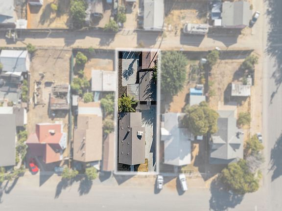 3rd image of 19715 Guthrie Drive