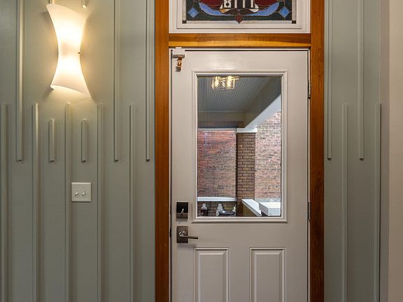 4th image of 1118 Holman Ave