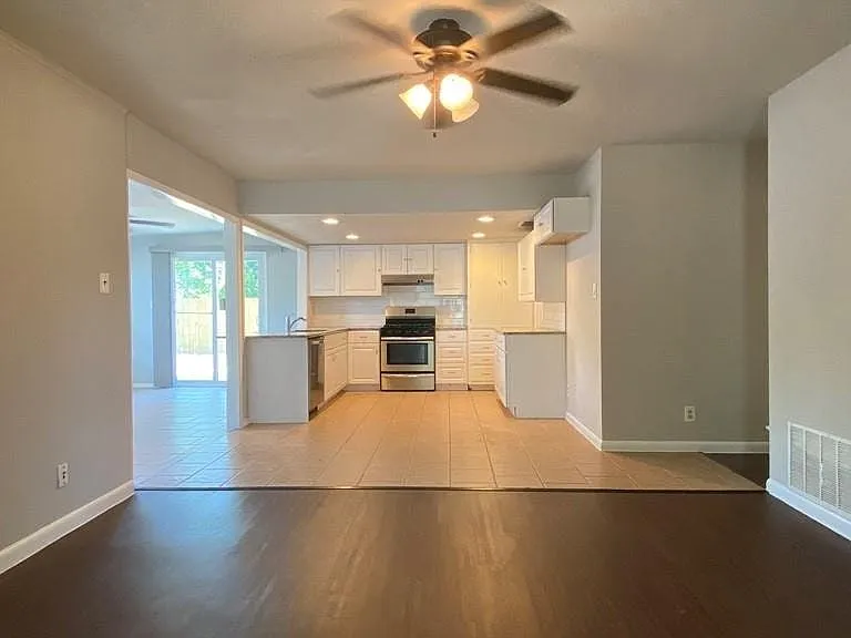 7000 Bryn Mawr Cv — Photo 37