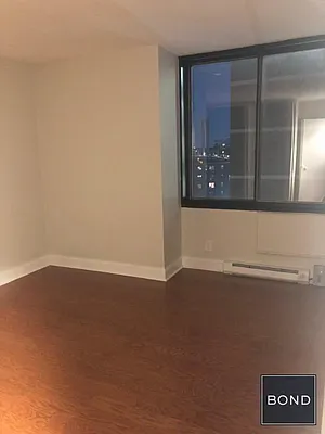 Rented by Bond New York | media 21