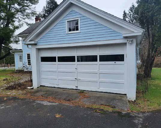 5th image of 3121 Lake Moraine Rd