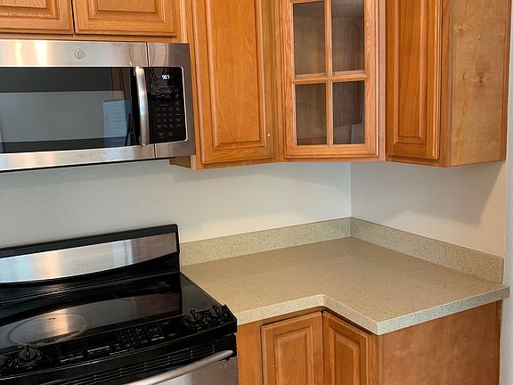 2nd image of 4085 Bismarck Dr