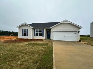 3072 Tracker Ln, Warrenville, SC 29851