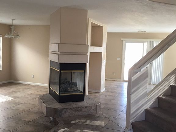 3rd image of 847 Plantain Lily Ave