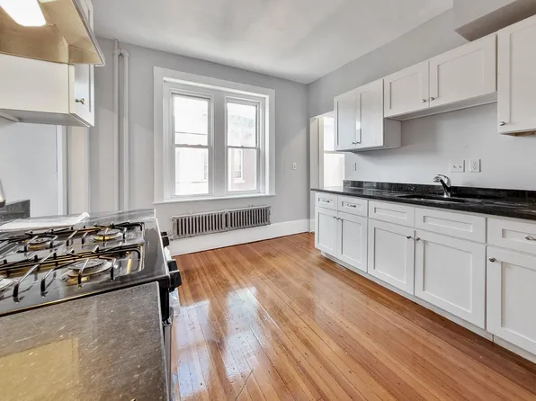 43 Mount Pleasant Ave, Roxbury, MA