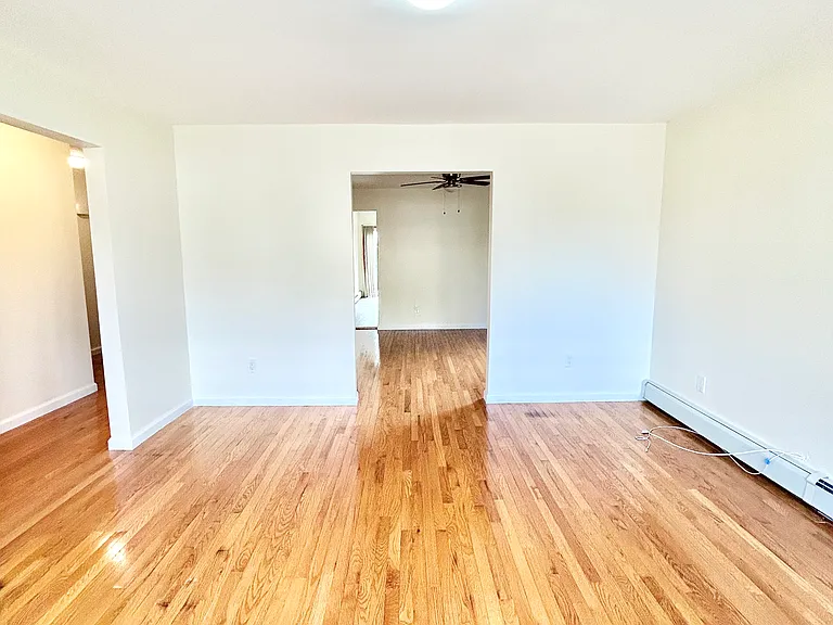 164 Rossiter Ave #1 — Photo 4