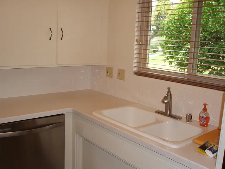 231 Moreton Bay Ln #1 — Photo 4