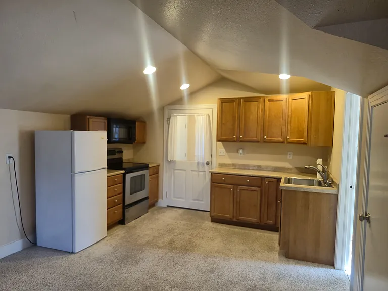 2013 Wood Ave #ABOVE GARAGE — Photo 7