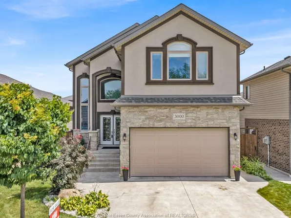 3000 McRobbie Cres, Windsor, ON N8R 0B1