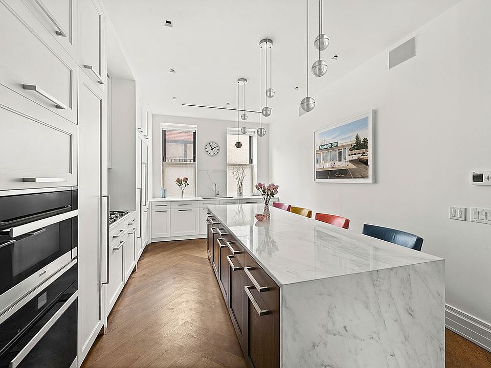 1st image of 235 W 75th St #507