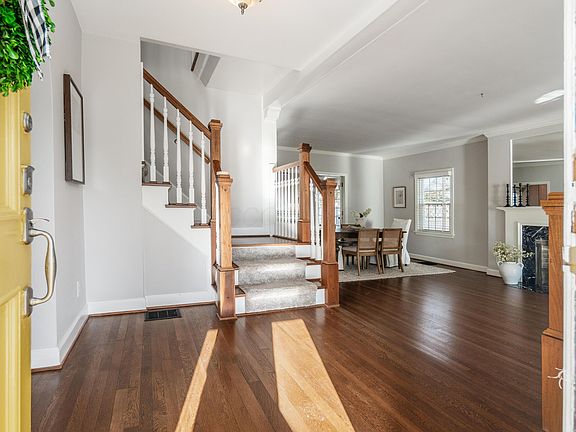 5th image of 2695 Henthorn Rd