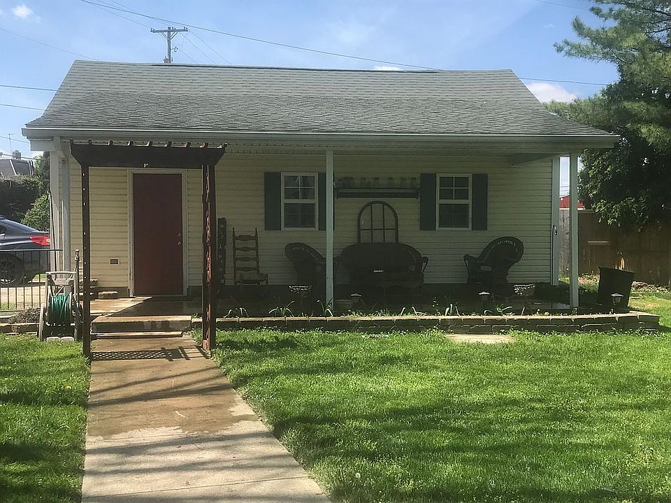 2nd image of 213 N Jackson St
