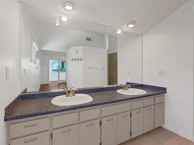 4051 Shell Rd — Photo 25