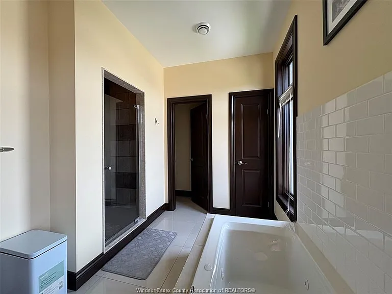 236 Shoreview Ct — Photo 24