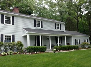 52 Ethan Allen Ln, Stamford, CT 06903