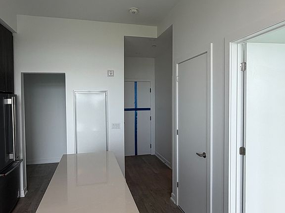 4th image of 740 Whitlock Ave #802