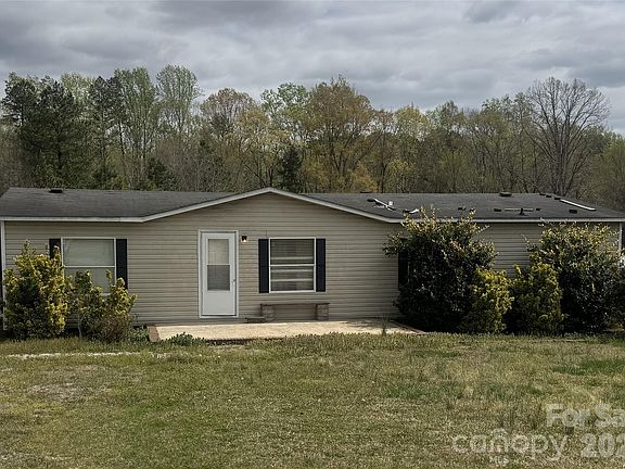 2nd image of 895 Cooper Rd