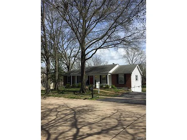 1792 Orchard Hill Dr photo 1