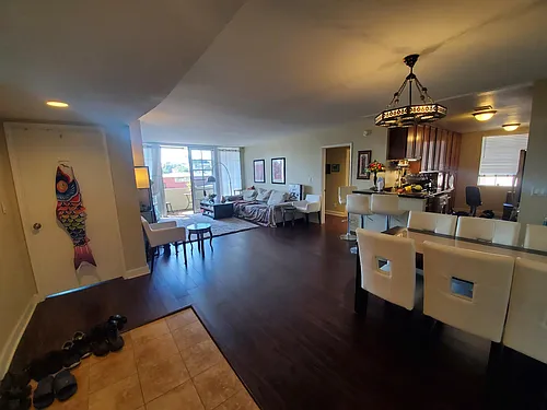 1430 Colby Ave #206 Photo 1