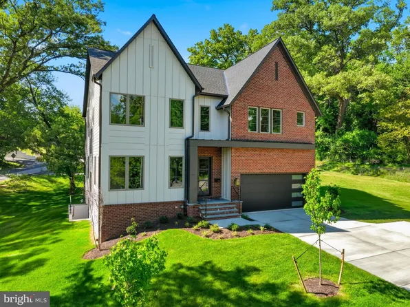 3022 Castle Rd, Falls Church, VA 22044