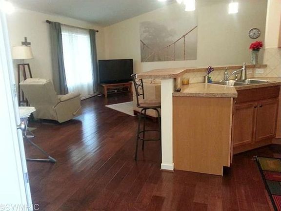 5th image of 6506 Harbor Pines Ln