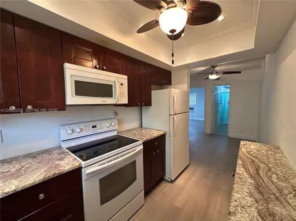 3700 Harrison St APT 15A, Hollywood, FL 33021