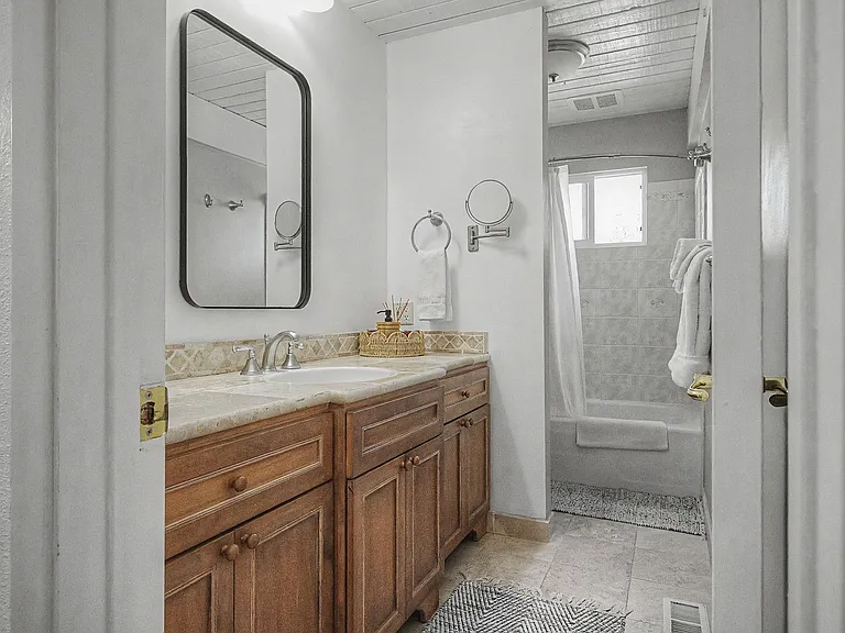 26185 Zdan Rd — Photo 27