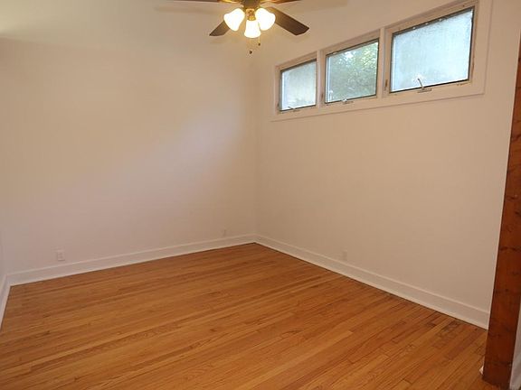 2nd image of 3136 N Southport Ave #Ig1f