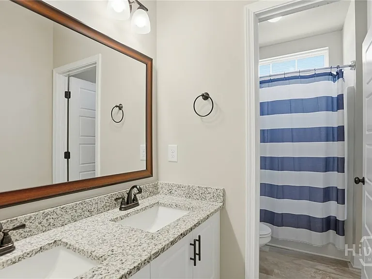 141 Hayden Pl — Photo 9