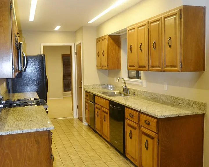 15610 Partridge Trl — Photo 11