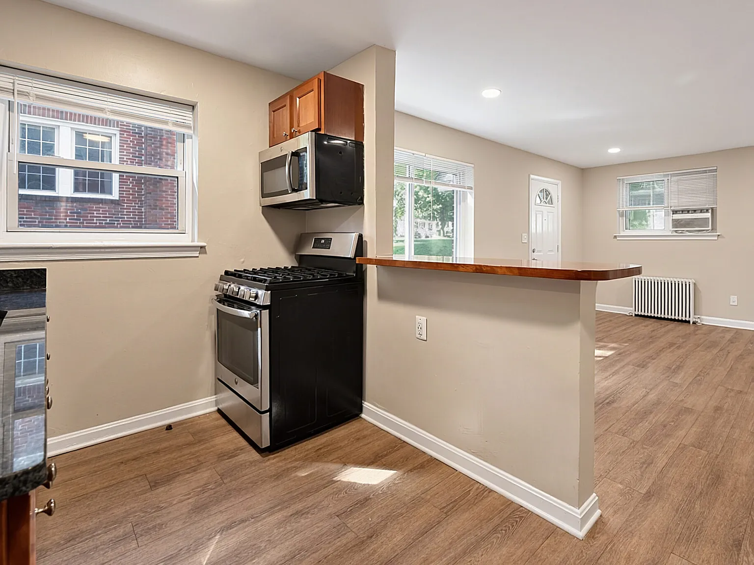 1 bed, $1,500 — Photo 2