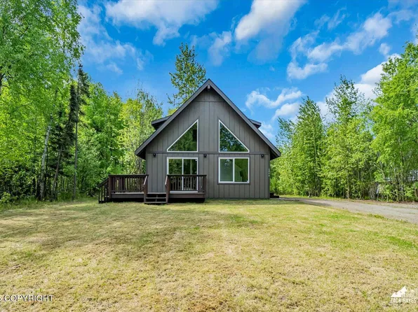 6840 W Captain Hook Dr, Wasilla, AK 99654